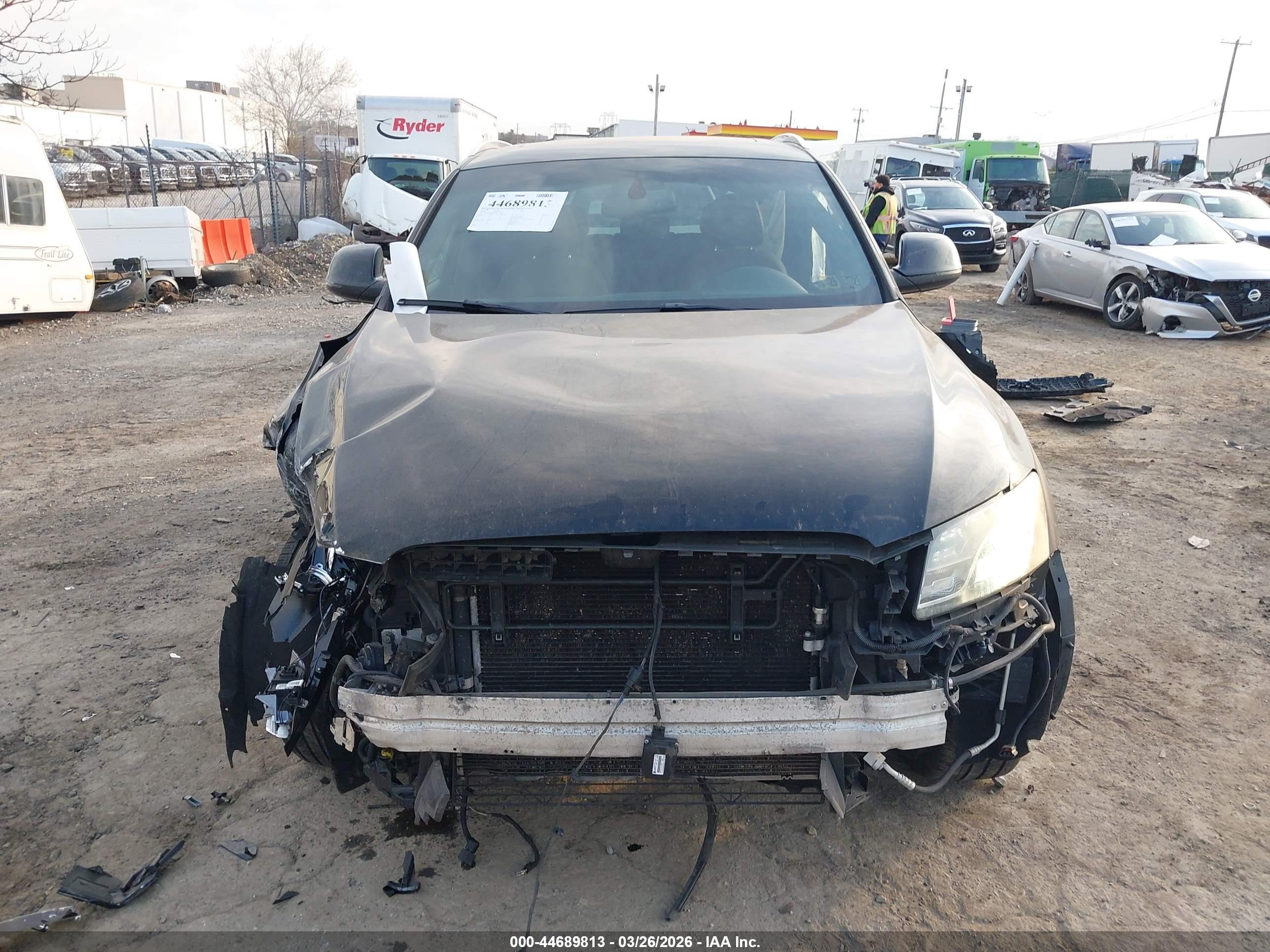 2011 Audi Q5 3.2 Premium Plus Black vin: WA1DKAFPXBA110826