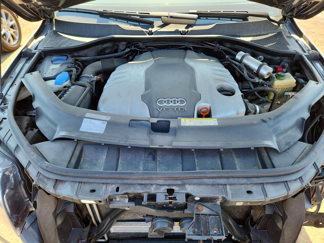2014 Audi Q7 Prestige Gray vin: WA1DMCFE9ED001975