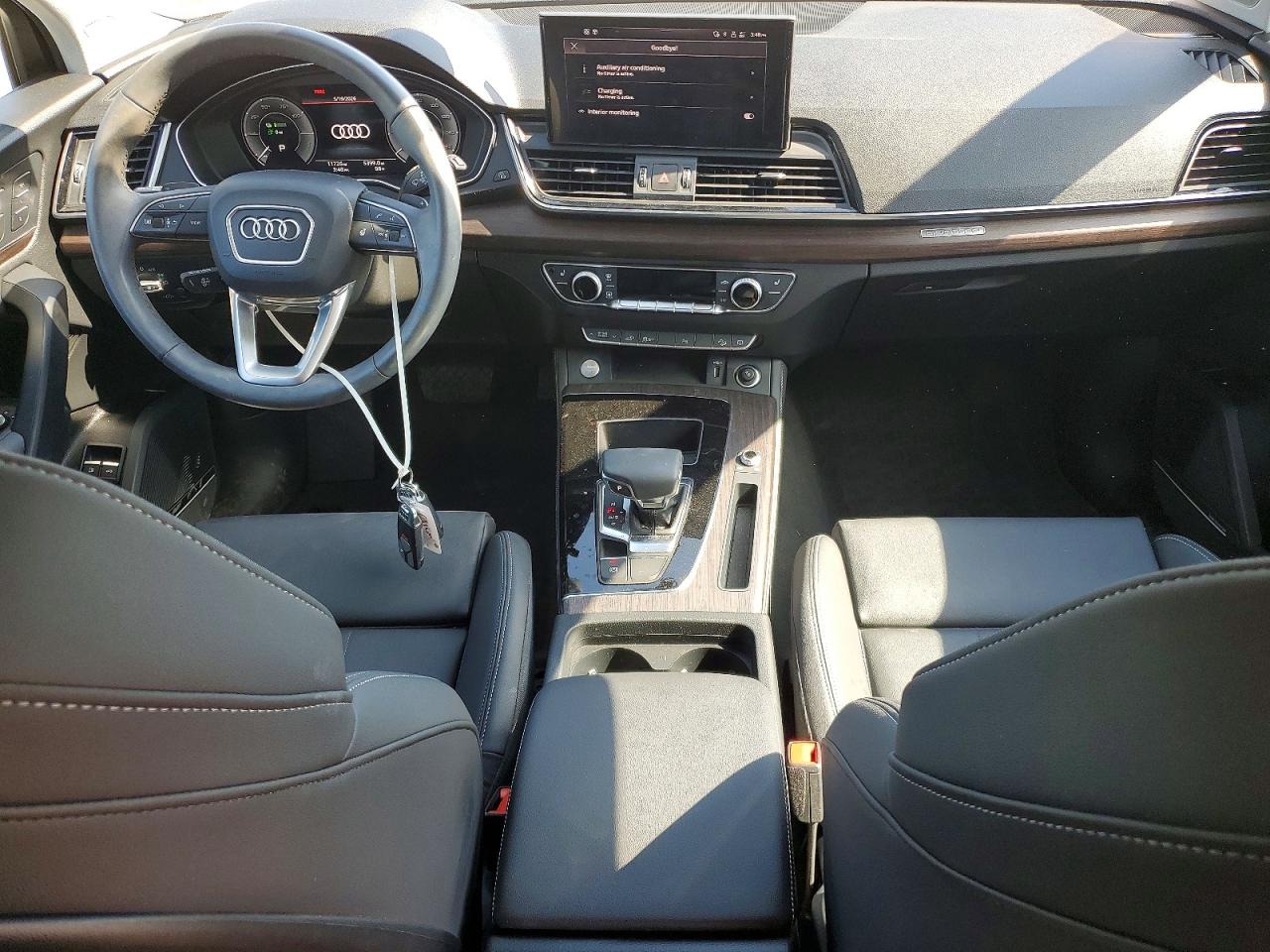 2025 Audi Q5 E Premium Plus 55 Gray vin: WA1E2AFY5S2010138
