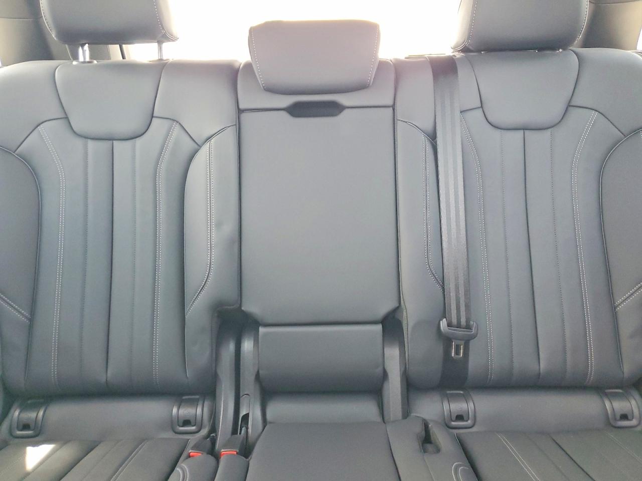 2025 Audi Q5 E Premium Plus 55 Gray vin: WA1E2AFY5S2064474