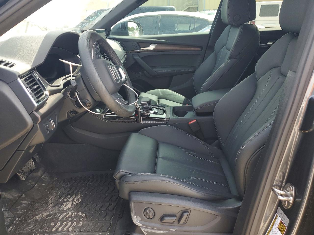2025 Audi Q5 E Premium Plus 55 Gray vin: WA1E2AFY5S2064474
