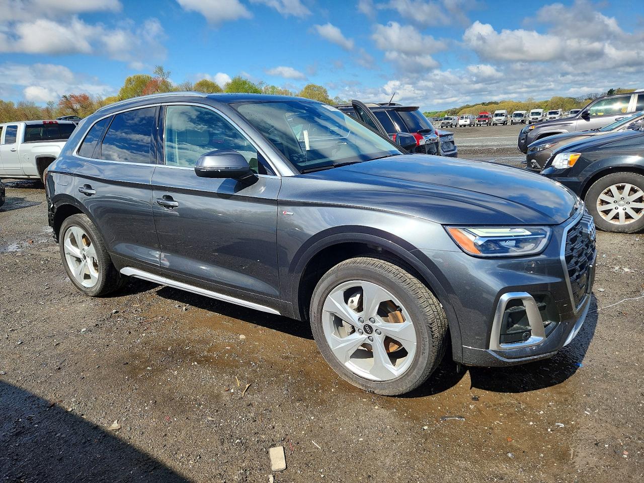 2024 Audi Q5 Premium Plus 45 Серый vin: WA1EAAFY0R2021660
