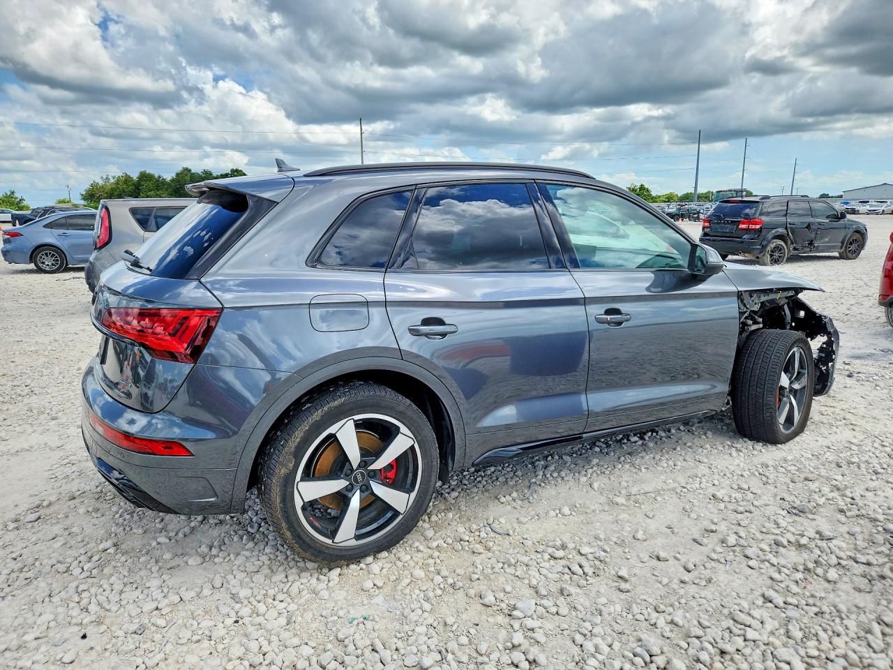 2024 Audi Q5 Premium Plus 45 Gray vin: WA1EAAFY0R2034795