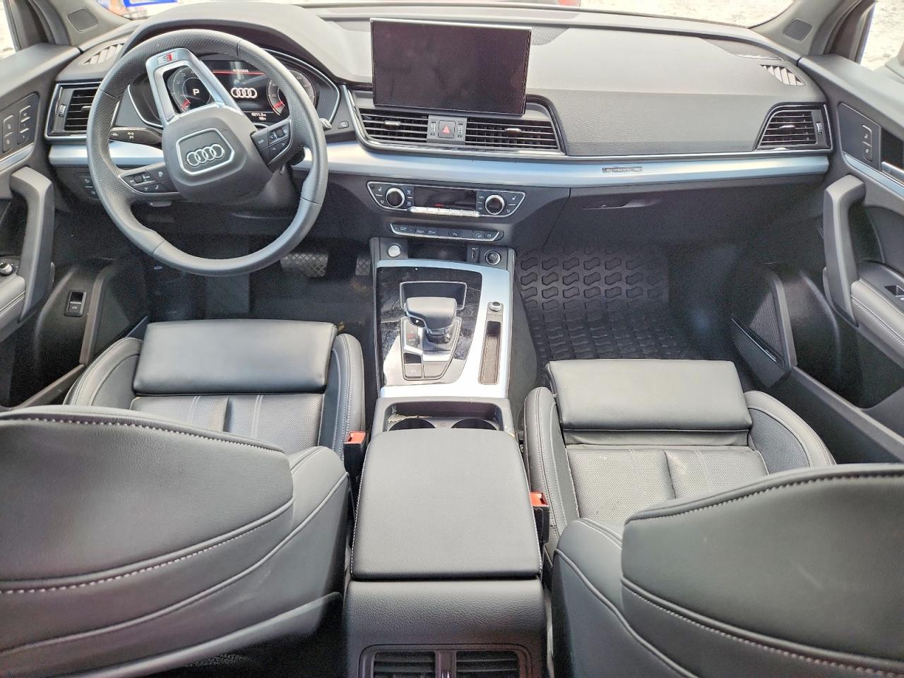 2024 Audi Q5 Premium Plus 45 Gray vin: WA1EAAFY0R2034795