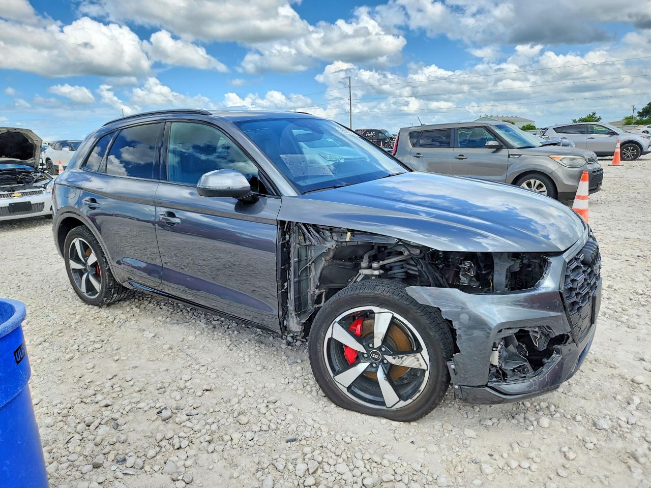 2024 Audi Q5 Premium Plus 45 Gray vin: WA1EAAFY0R2034795