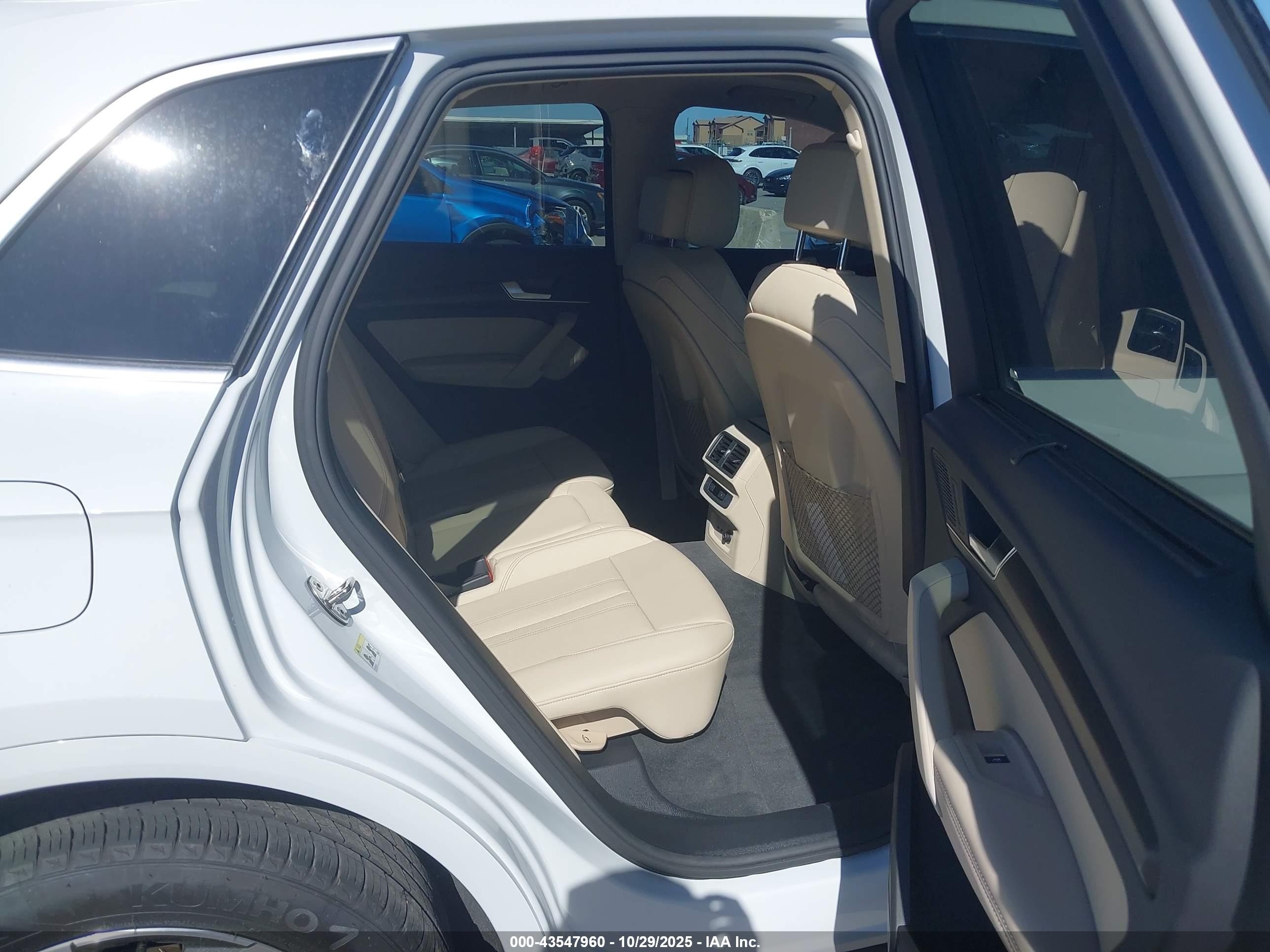 2024 Audi Q5 Premium Plus 45 Tfsi S Line Quattro White vin: WA1EAAFY0R2097041
