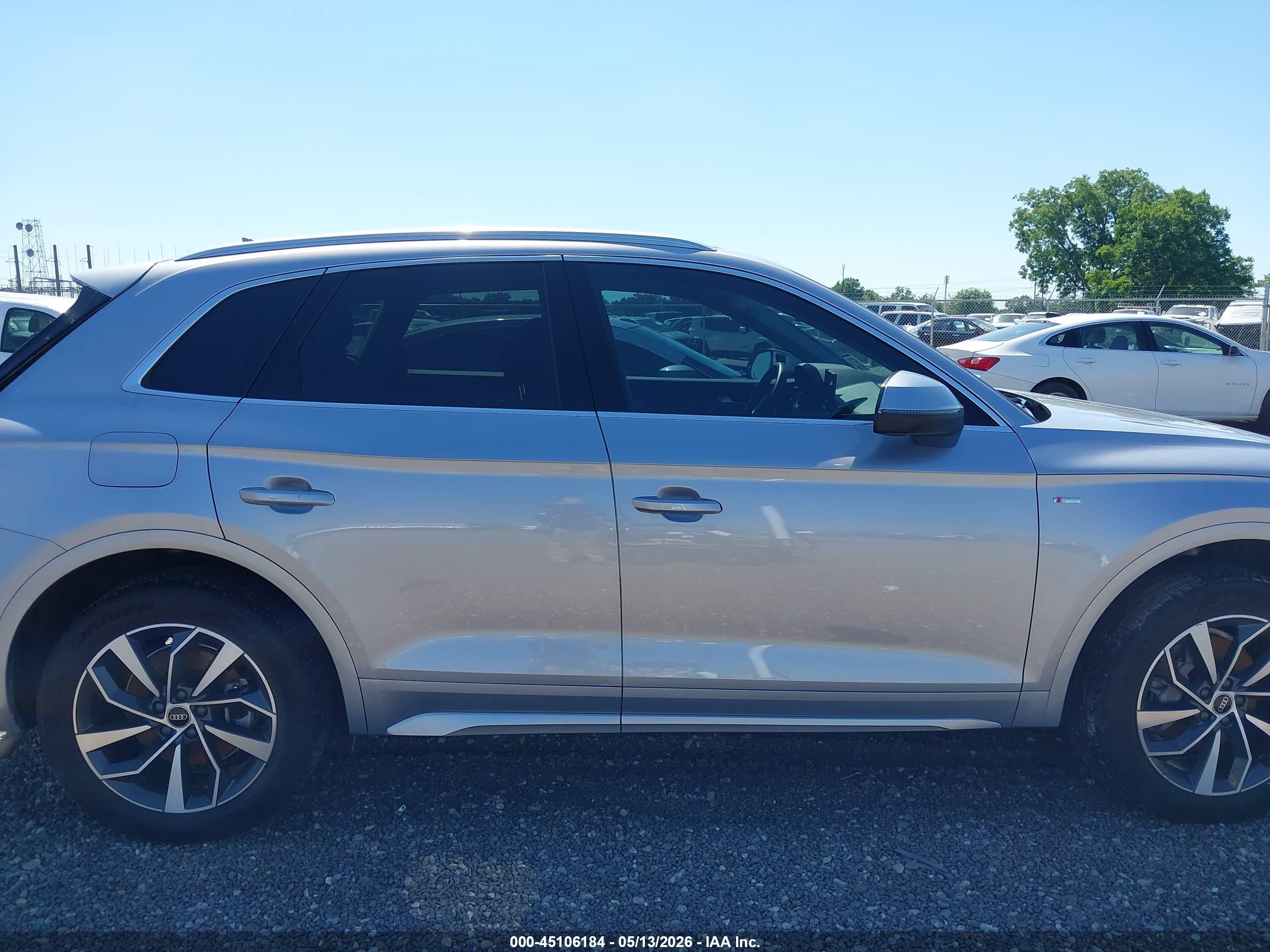 2022 Audi Q5 Premium Plus 45 Tfsi S Line Quattro S Tronic Серебряный vin: WA1EAAFY1N2114469