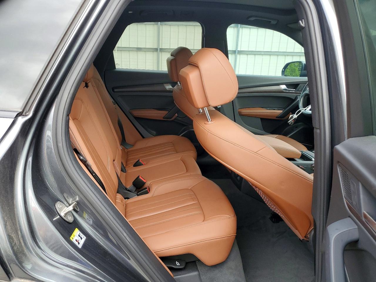 2022 Audi Q5 Premium Plus 45 Charcoal vin: WA1EAAFY2N2055593