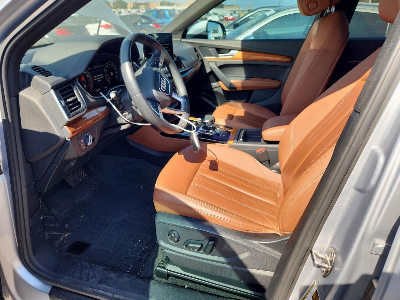 2022 Audi Q5 Premium Plus 45 Серебряный vin: WA1EAAFY2N2097083