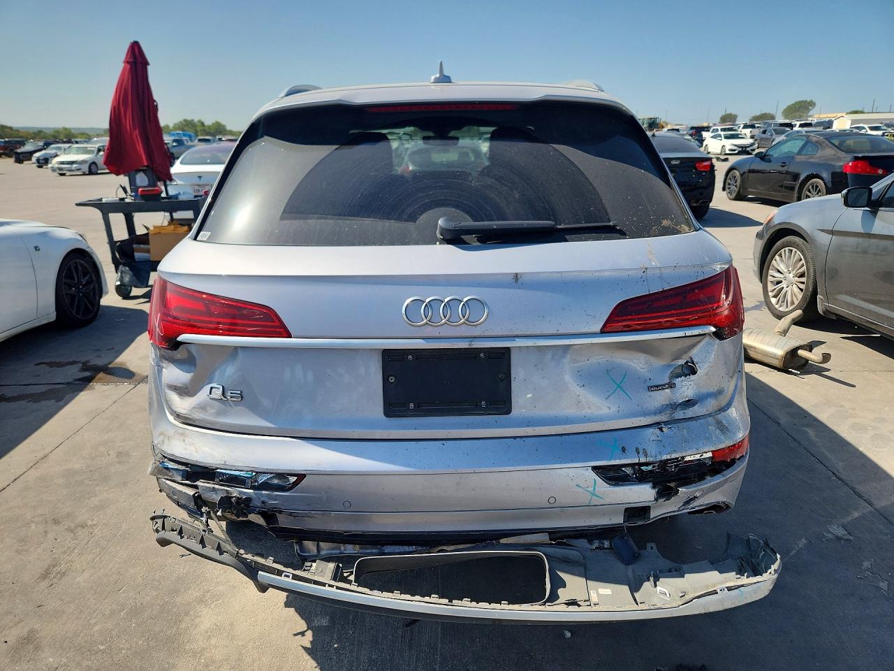 2022 Audi Q5 Premium Plus 45 Серебряный vin: WA1EAAFY2N2097083