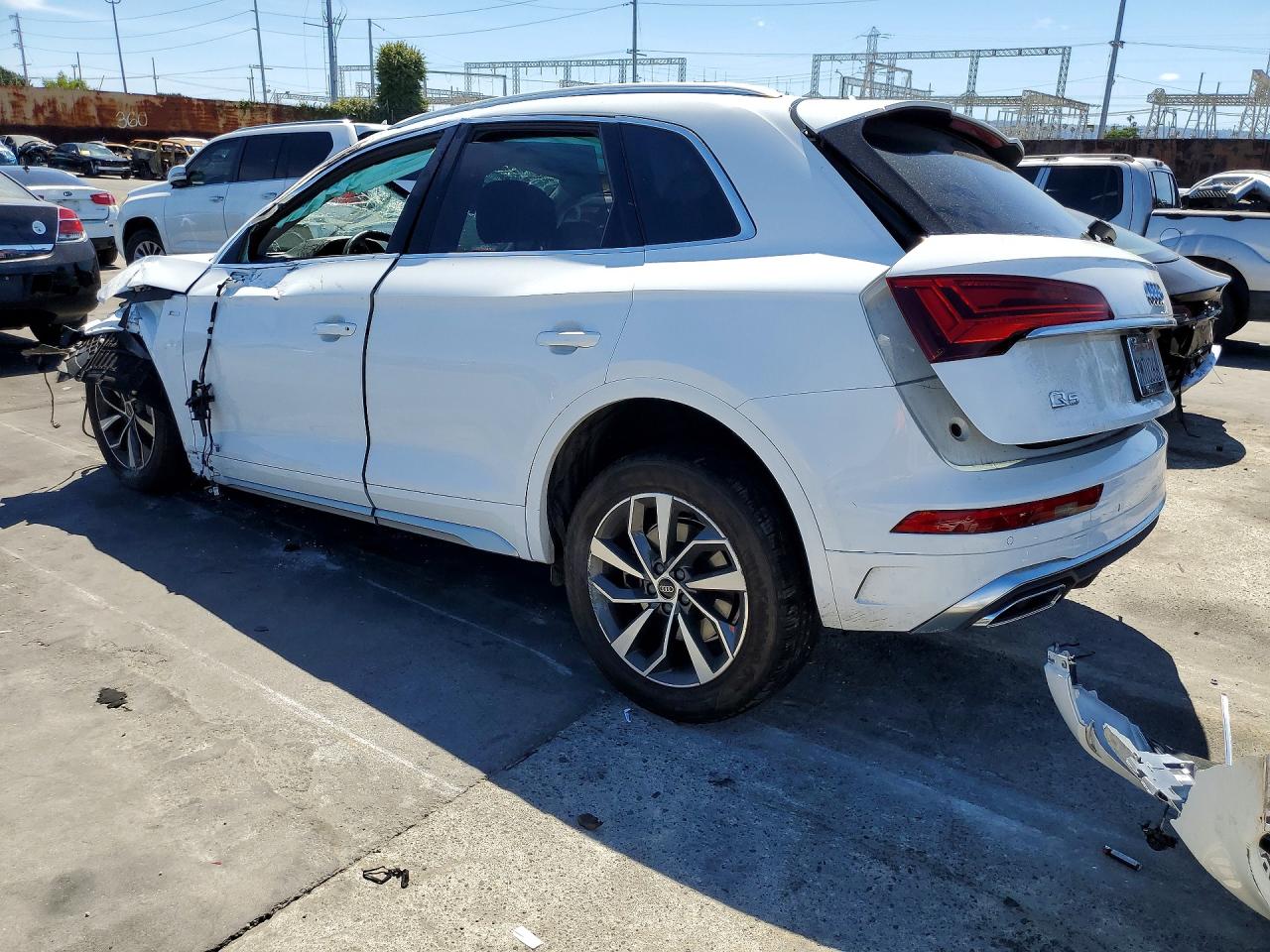 2024 Audi Q5 Premium Plus 45 White vin: WA1EAAFY2R2090608