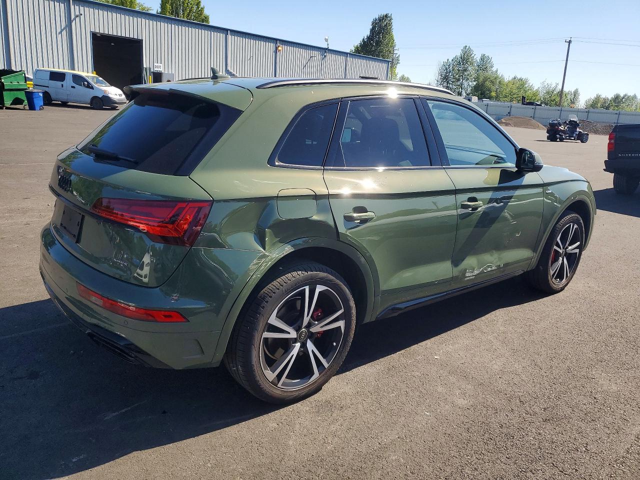 2025 Audi Q5 Premium Plus 45 Green vin: WA1EAAFY3S2017785