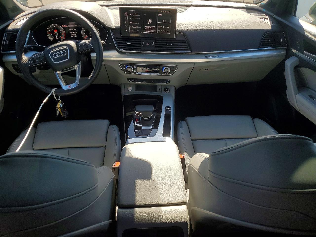 2025 Audi Q5 Premium Plus 45 Green vin: WA1EAAFY3S2017785