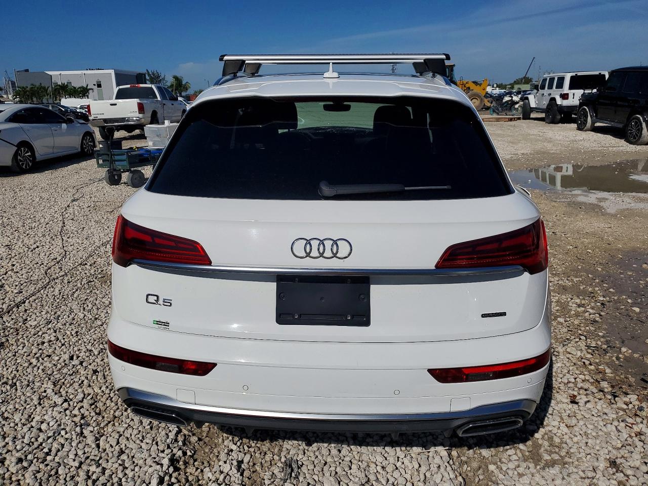2023 Audi Q5 Premium Plus 45 White vin: WA1EAAFY4P2124593