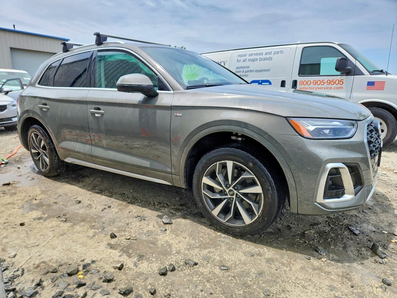 2024 Audi Q5 Premium Plus 45 Серый vin: WA1EAAFY9R2132403