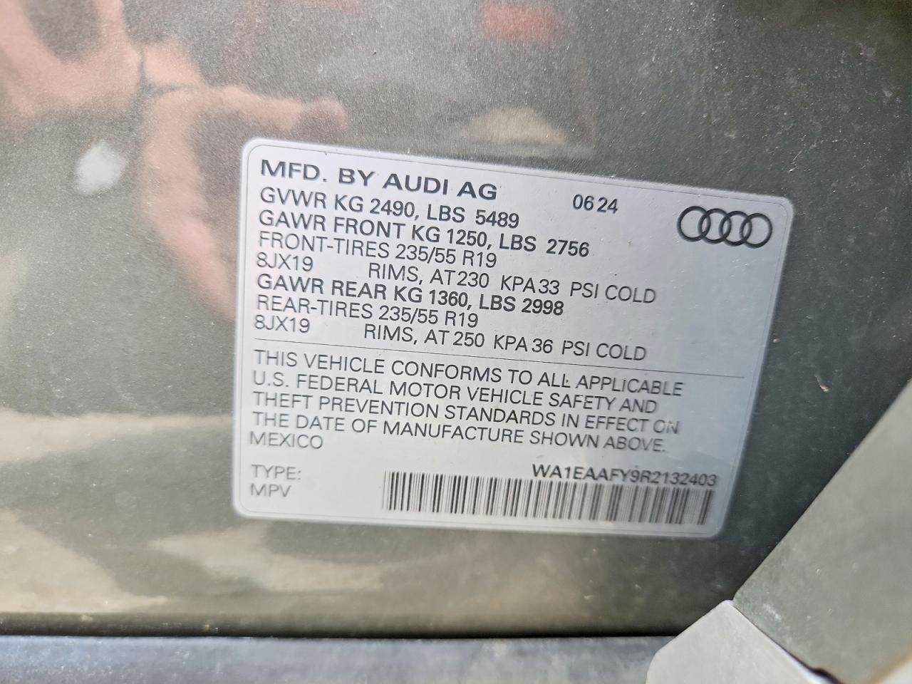 2024 Audi Q5 Premium Plus 45 Серый vin: WA1EAAFY9R2132403