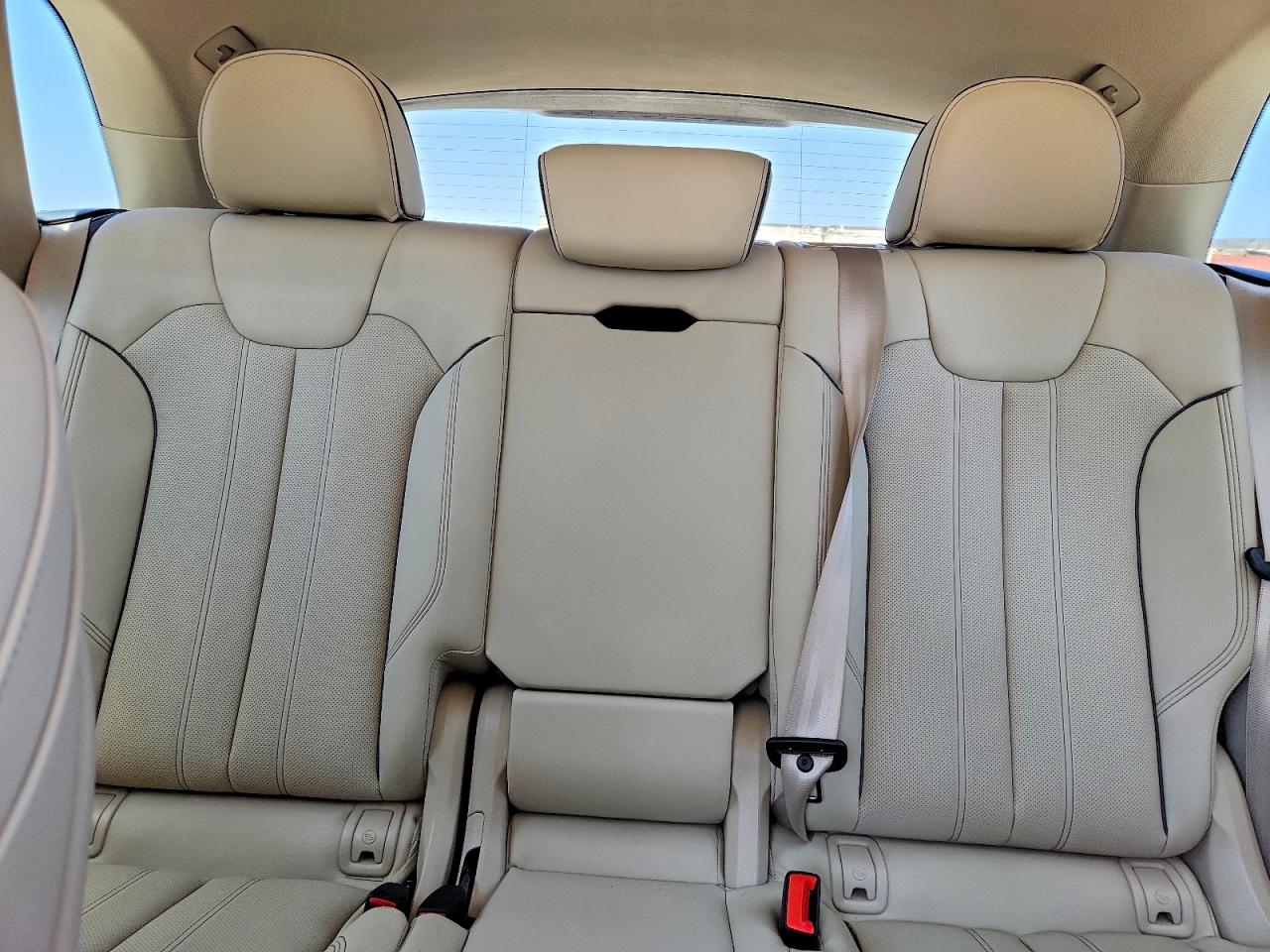 2023 Audi Q5 Premium Plus 45 Белый vin: WA1EAAFYXP2151992