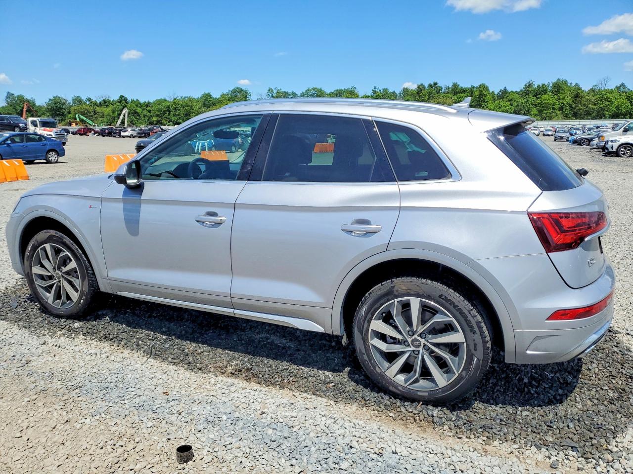 2023 Audi Q5 Premium Plus 45 Silver vin: WA1EABFY4P2047021