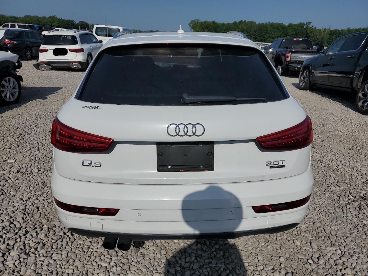 2018 Audi Q3 Premium Белый vin: WA1ECCFS0JR024930
