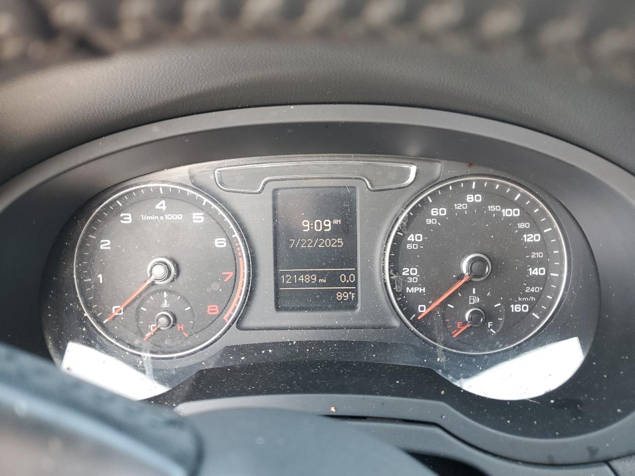 2018 Audi Q3 Premium Белый vin: WA1ECCFS0JR024930
