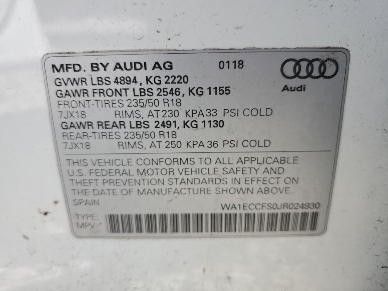 2018 Audi Q3 Premium Белый vin: WA1ECCFS0JR024930