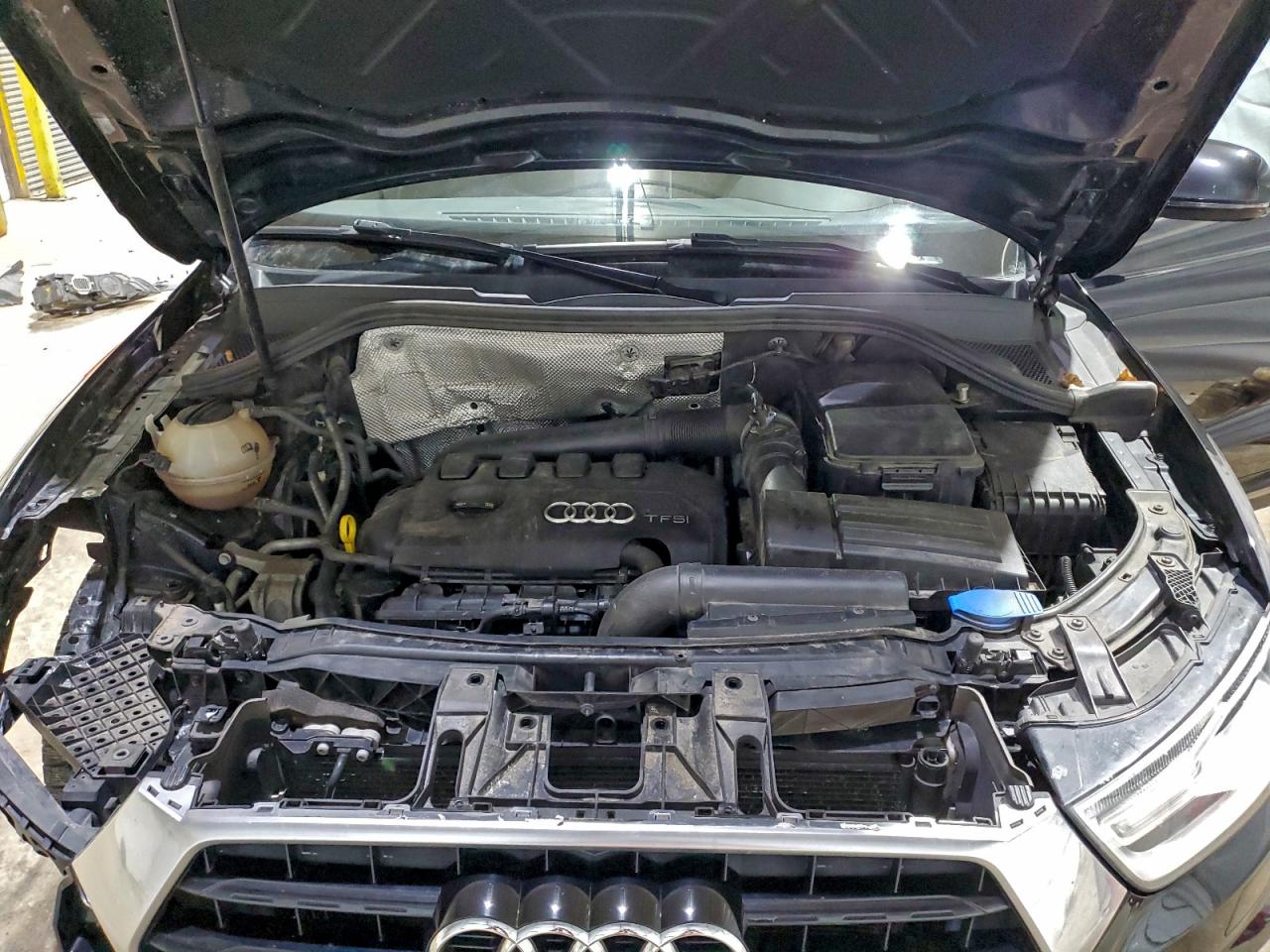 2017 Audi Q3 Premium Черный vin: WA1ECCFS6HR005731