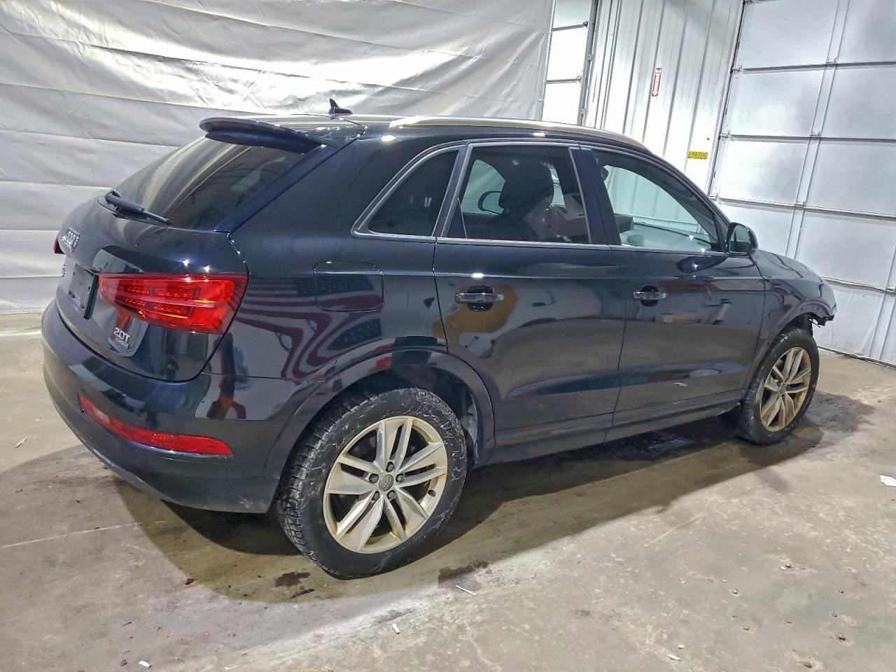 2017 Audi Q3 Premium Черный vin: WA1ECCFS6HR005731