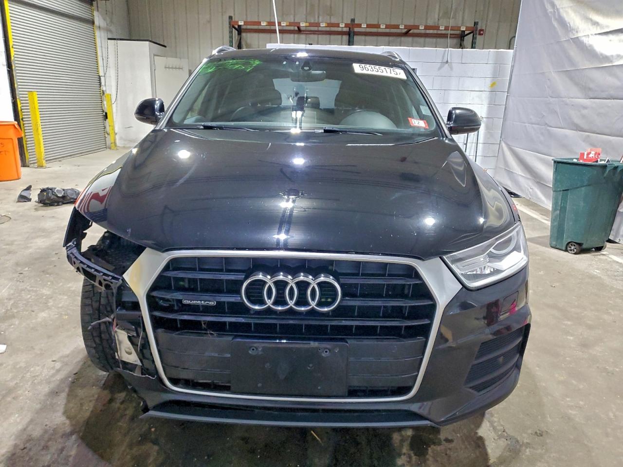 2017 Audi Q3 Premium Черный vin: WA1ECCFS6HR005731