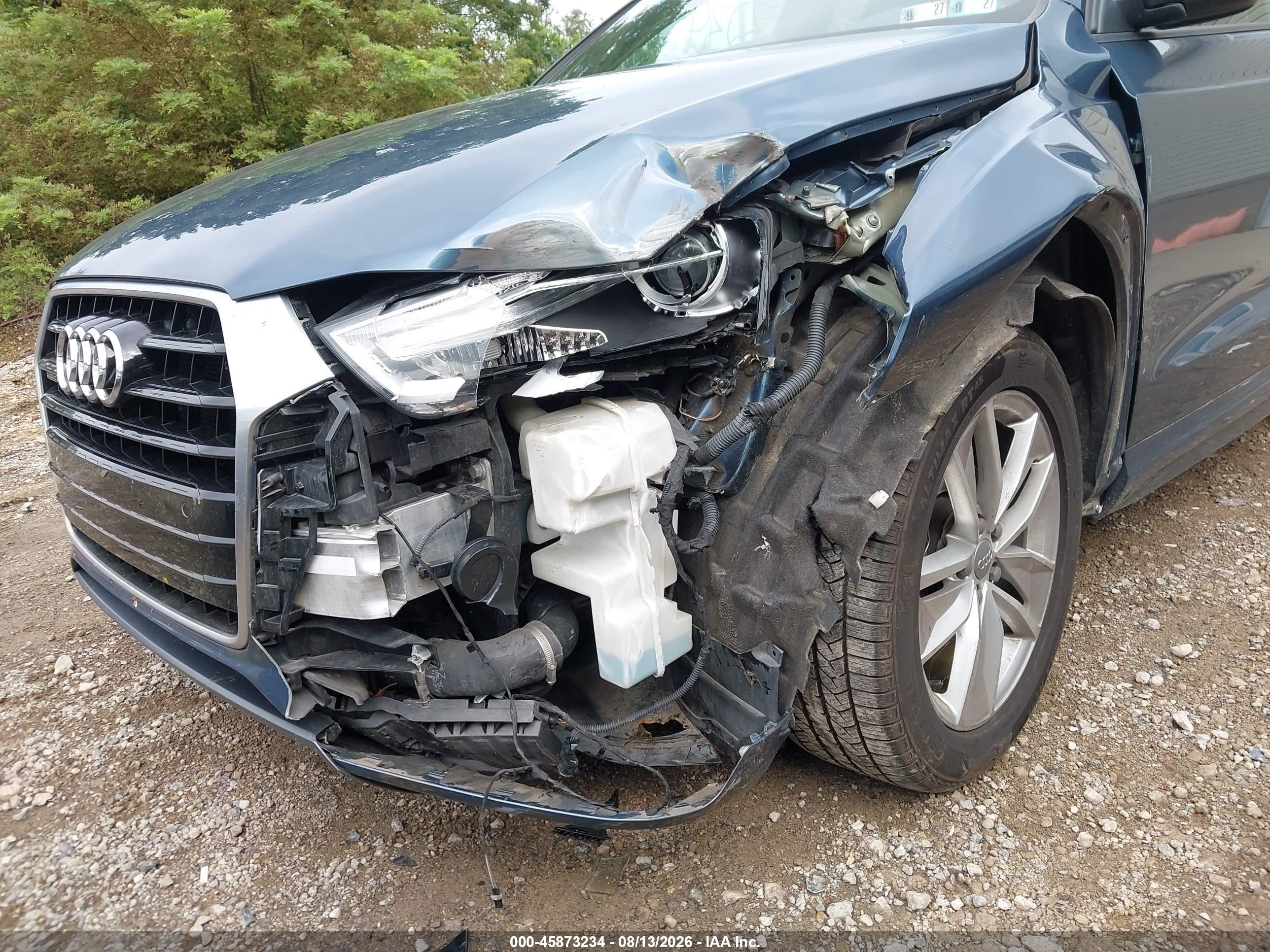 2017 Audi Q3 2.0t Premium Blue vin: WA1ECCFS6HR006202