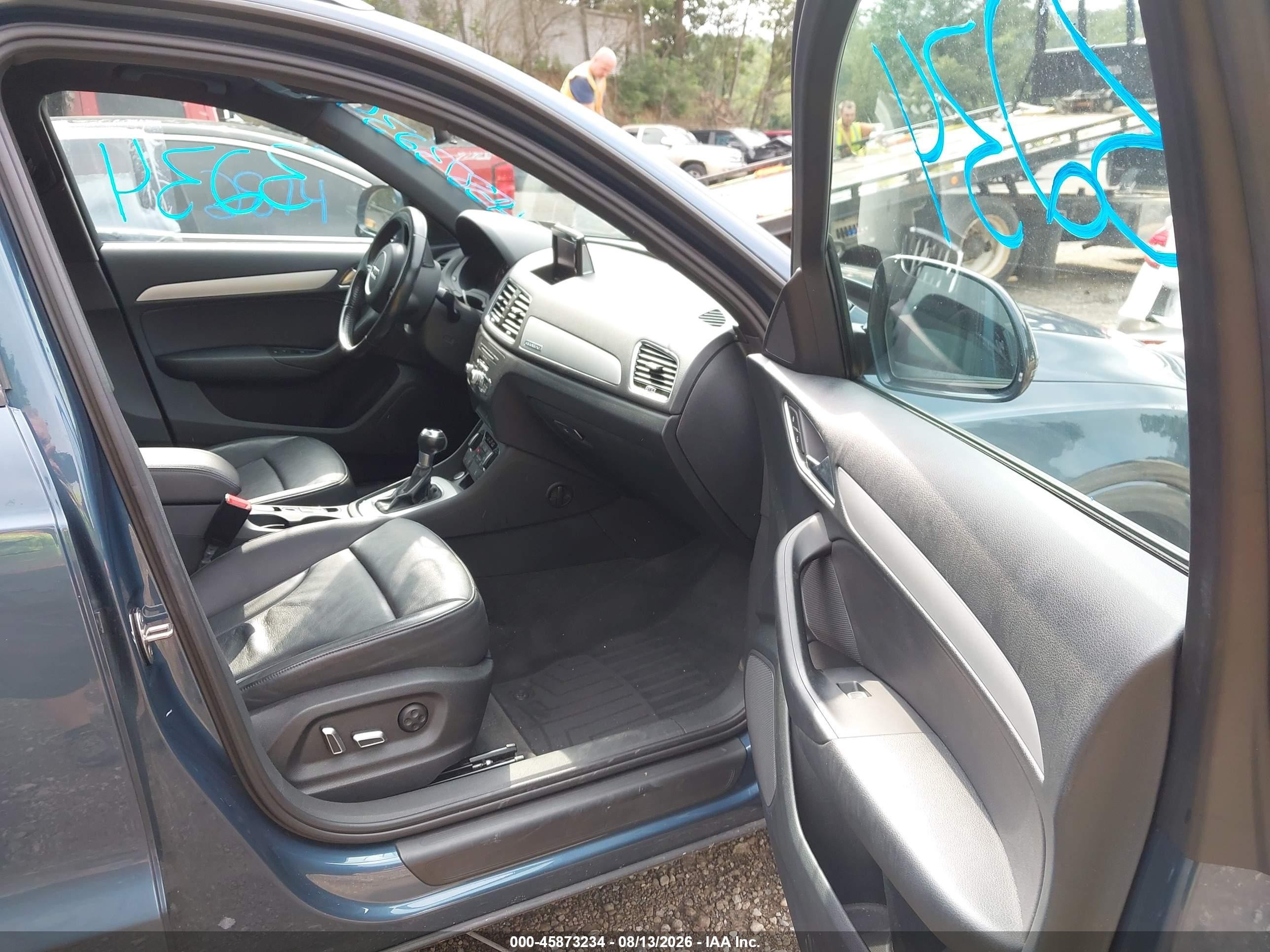 2017 Audi Q3 2.0t Premium Blue vin: WA1ECCFS6HR006202