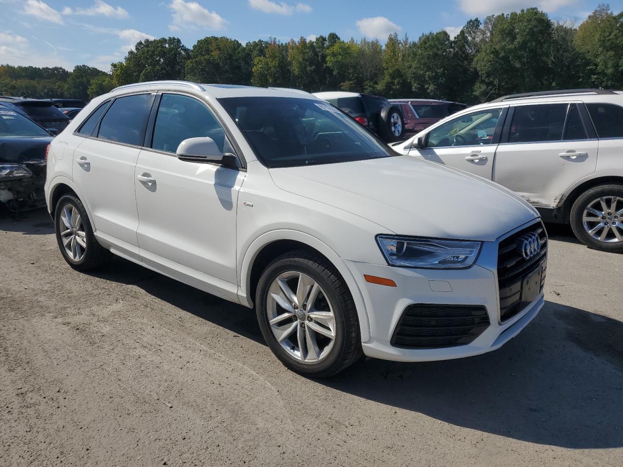 2018 Audi Q3 Premium White vin: WA1ECCFS7JR022494