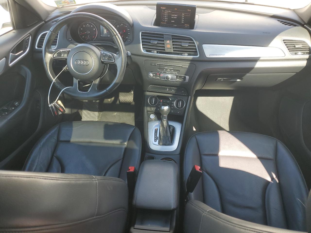 2018 Audi Q3 Premium White vin: WA1ECCFS7JR022494