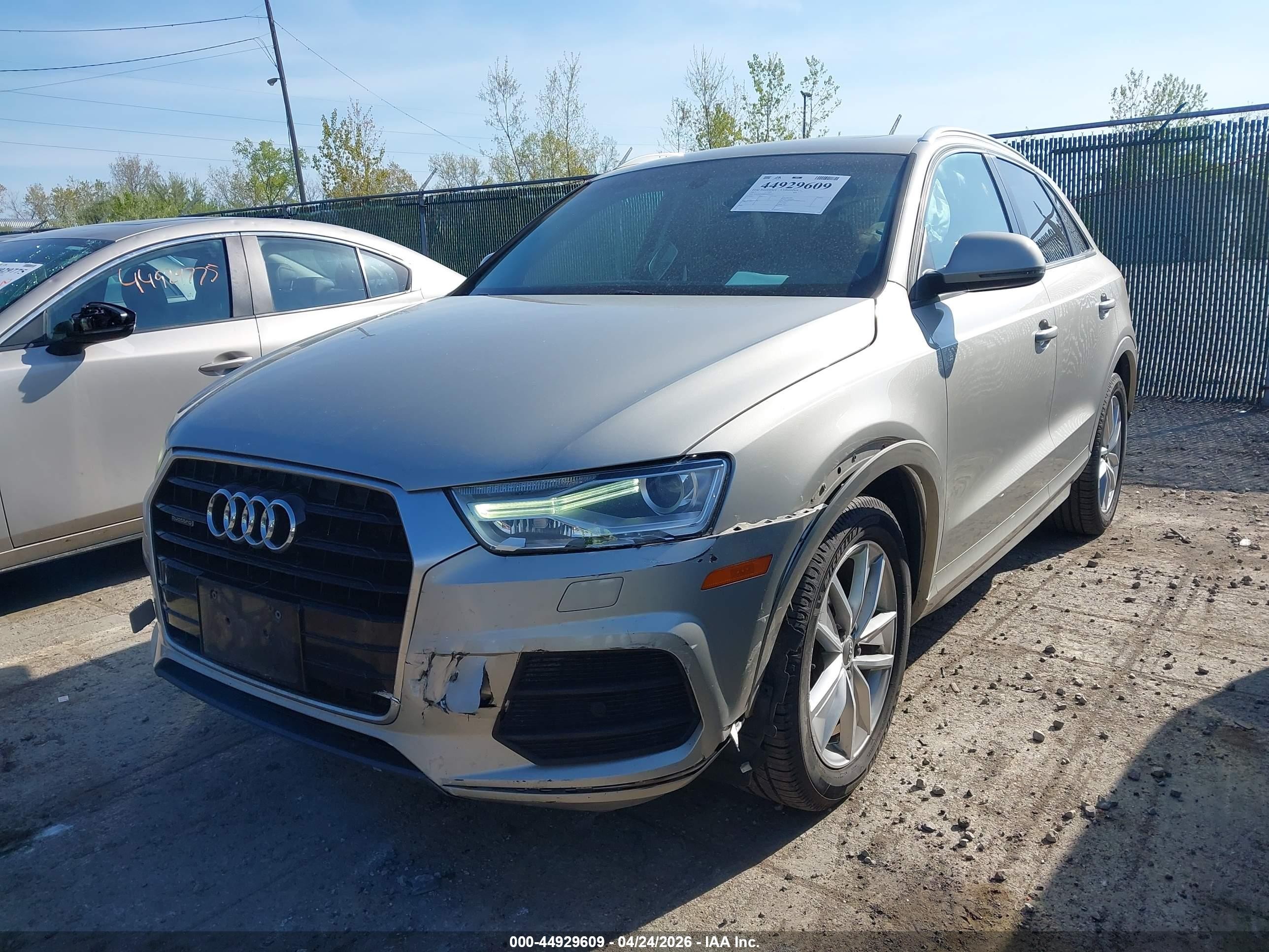 2017 Audi Q3 2.0t Premium Silver vin: WA1ECCFS8HR014172