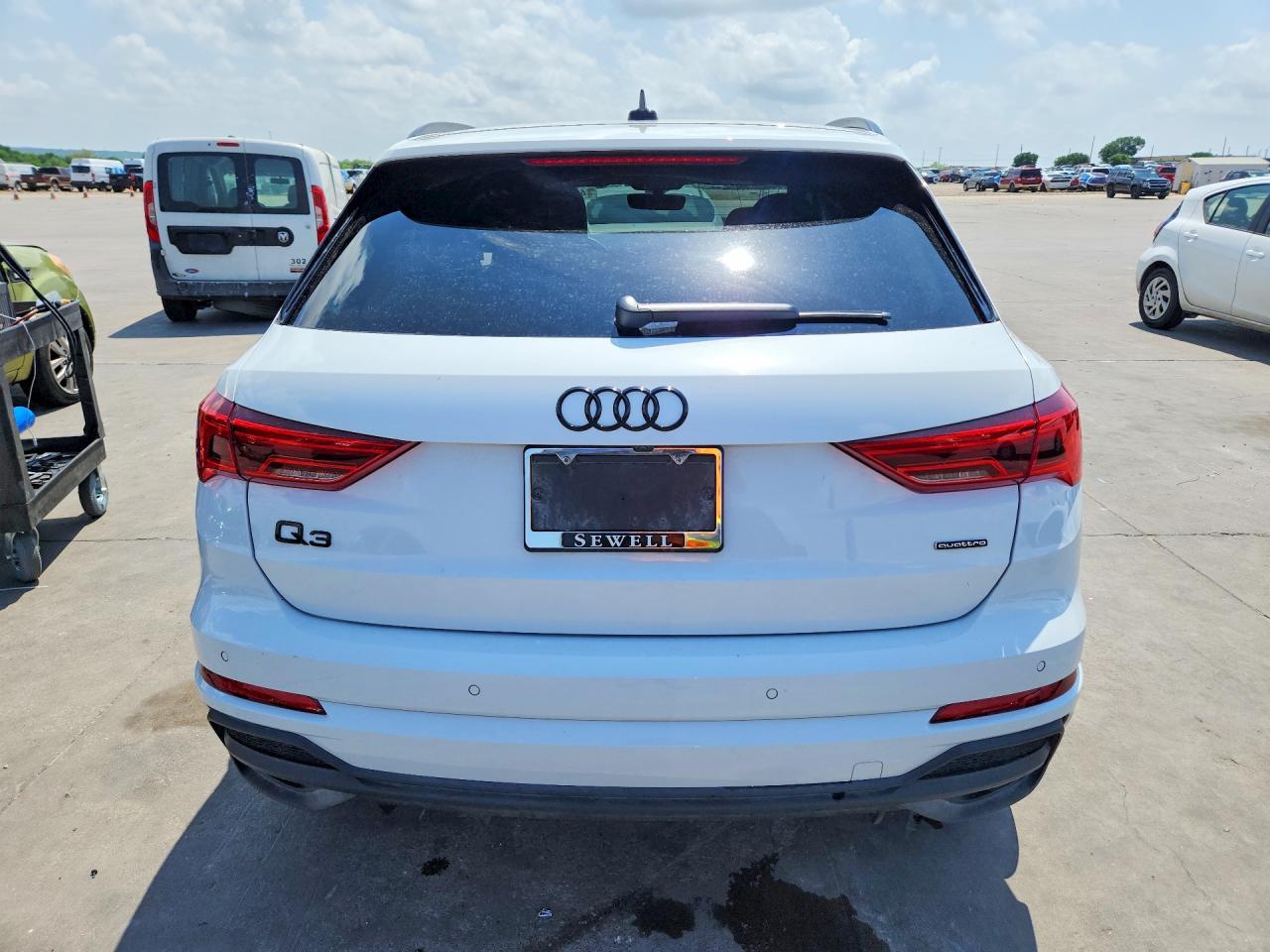 2024 Audi Q3 Premium Plus S Line 45 Белый vin: WA1EECF31R1057531