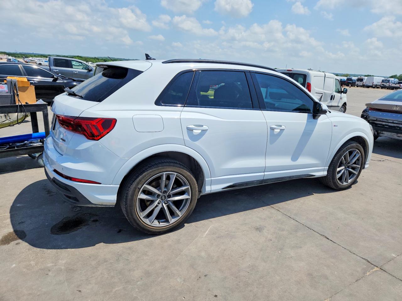 2024 Audi Q3 Premium Plus S Line 45 Белый vin: WA1EECF31R1057531