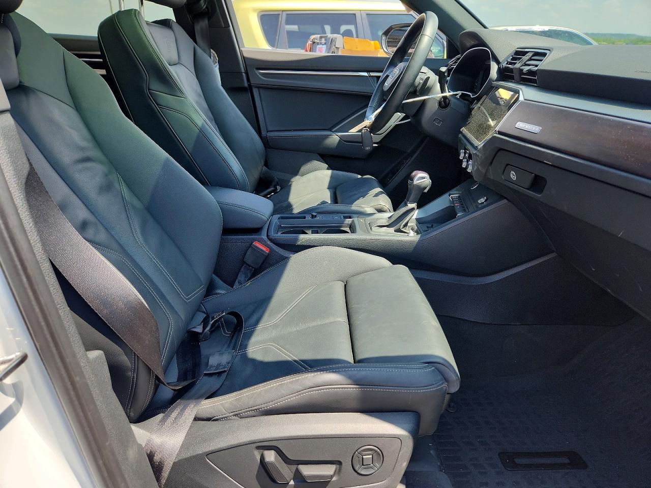 2024 Audi Q3 Premium Plus S Line 45 Белый vin: WA1EECF31R1057531