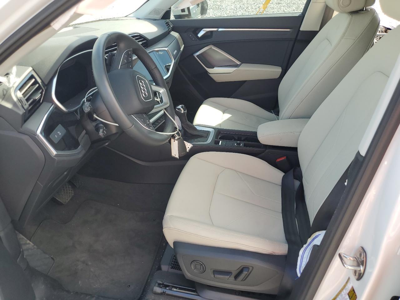 2024 Audi Q3 Premium Plus S Line 45 White vin: WA1EECF31R1207671