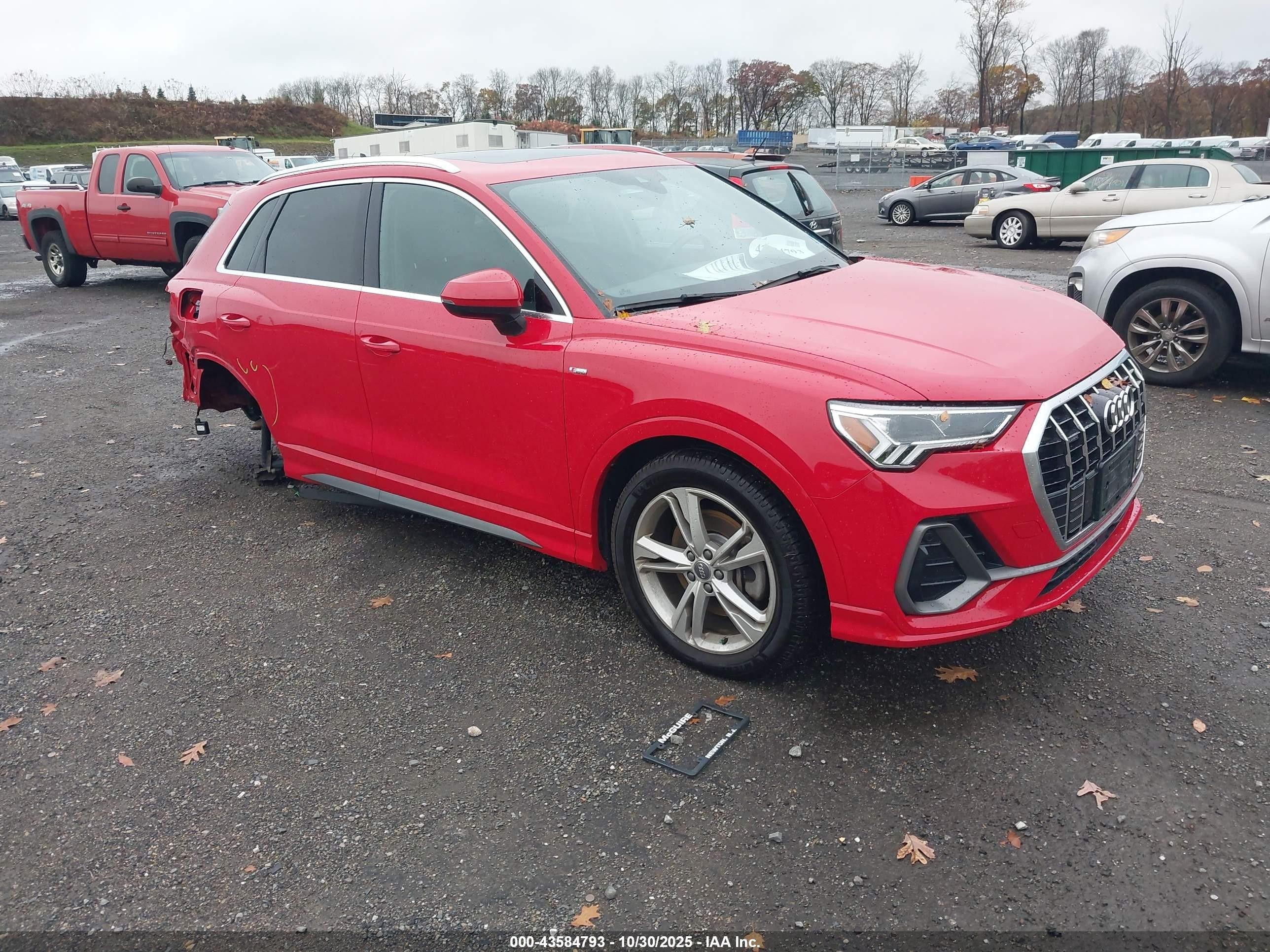 2020 Audi Q3 Premium Plus 45 Tfsi S Line Quattro Tiptronic Red vin: WA1EECF36L1045026
