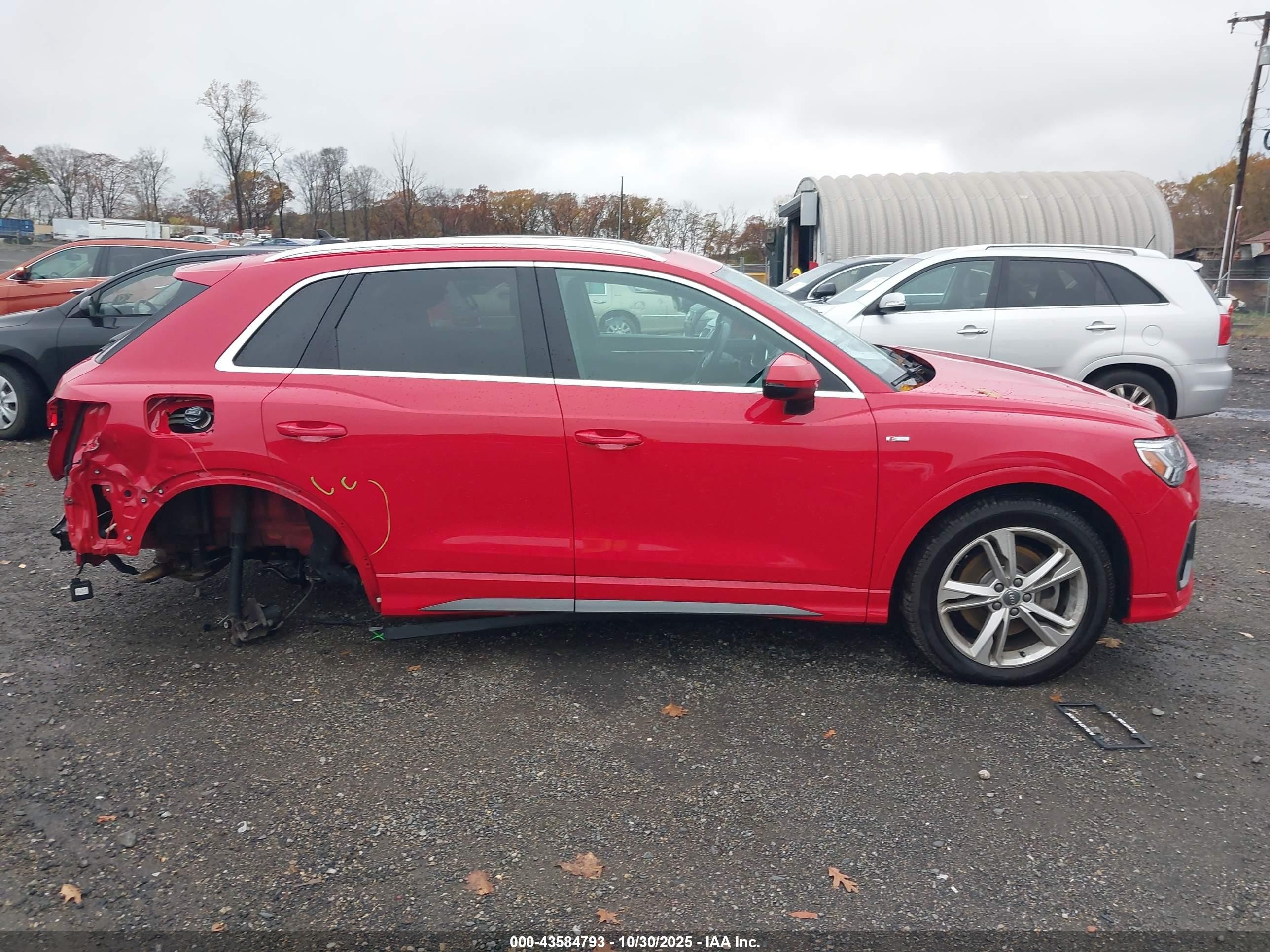 2020 Audi Q3 Premium Plus 45 Tfsi S Line Quattro Tiptronic Red vin: WA1EECF36L1045026