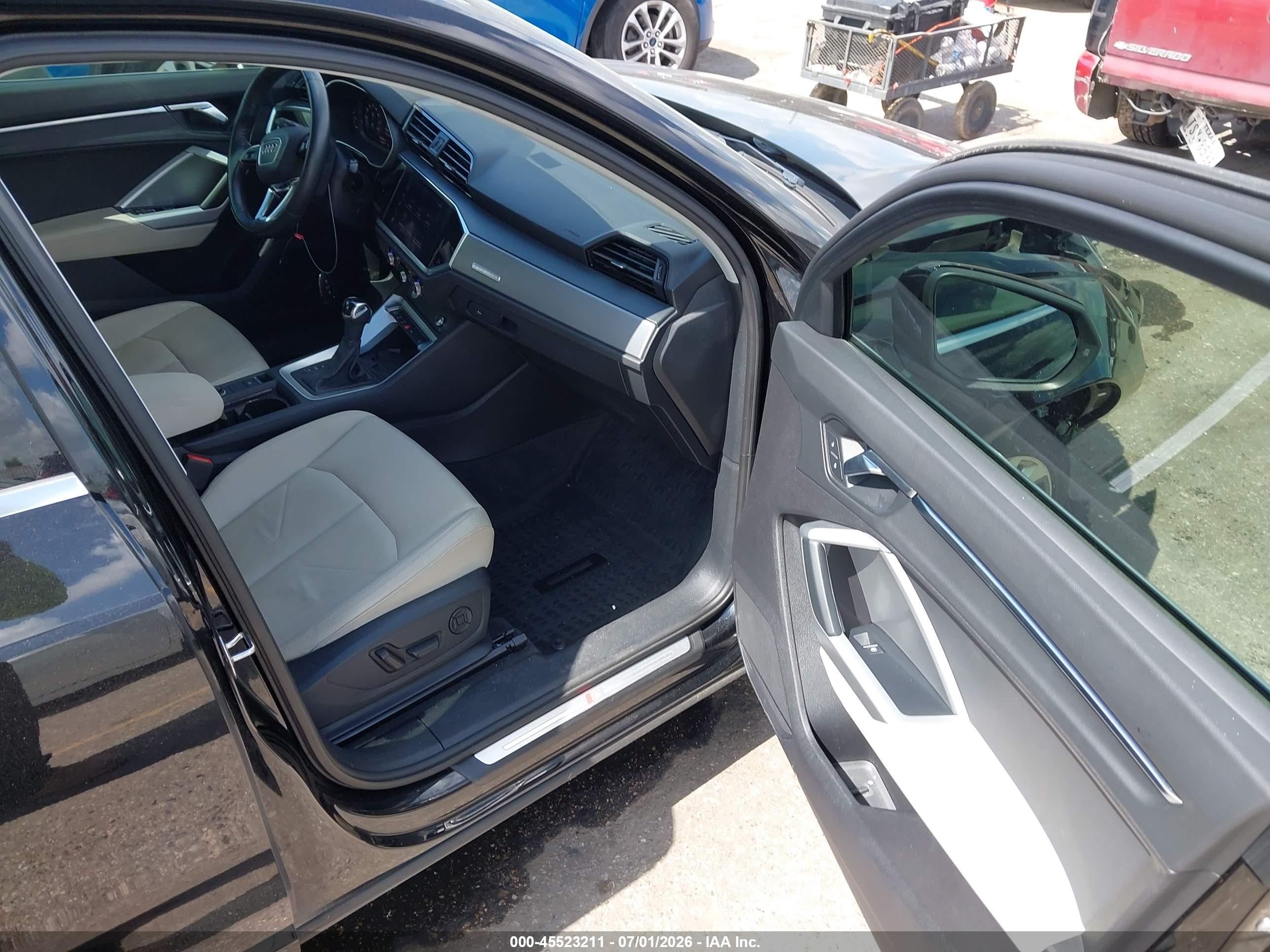 2020 Audi Q3 Premium Plus 45 Tfsi S Line Quattro Tiptronic Black vin: WA1EECF3XL1090115