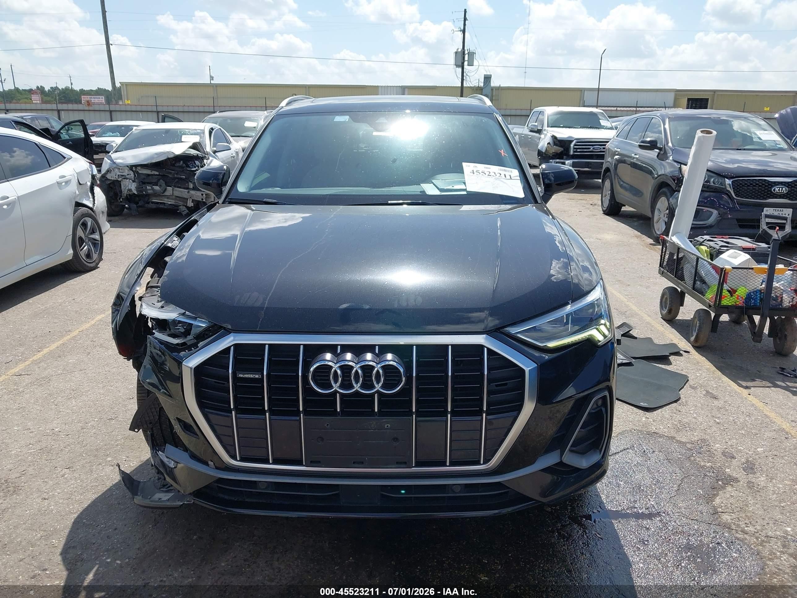 2020 Audi Q3 Premium Plus 45 Tfsi S Line Quattro Tiptronic Black vin: WA1EECF3XL1090115