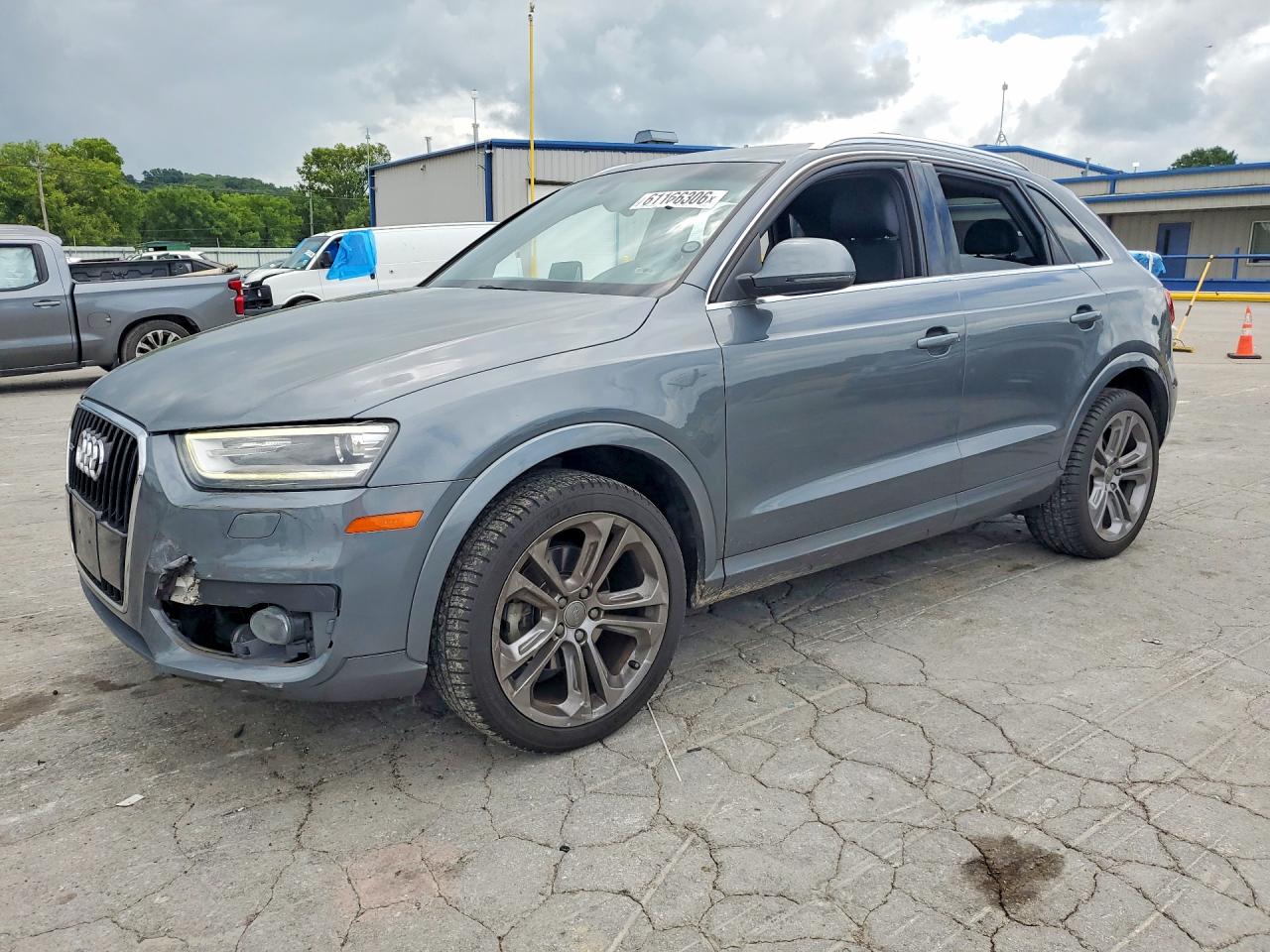 2015 Audi Q3 Premium Plus Gray vin: WA1EFCFS0FR003199