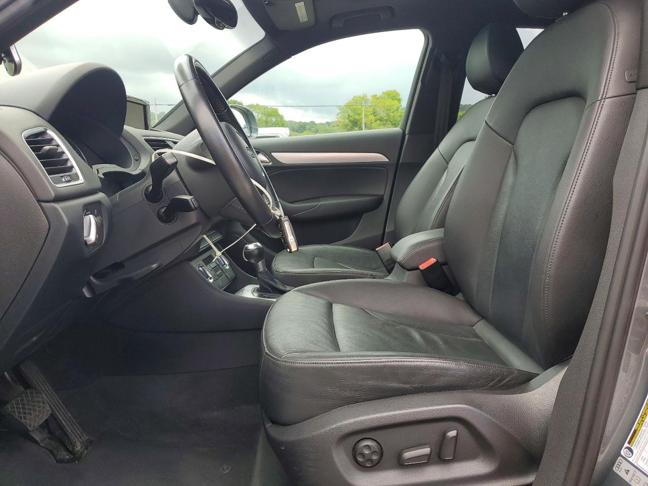 2015 Audi Q3 Premium Plus Серый vin: WA1EFCFS0FR003199