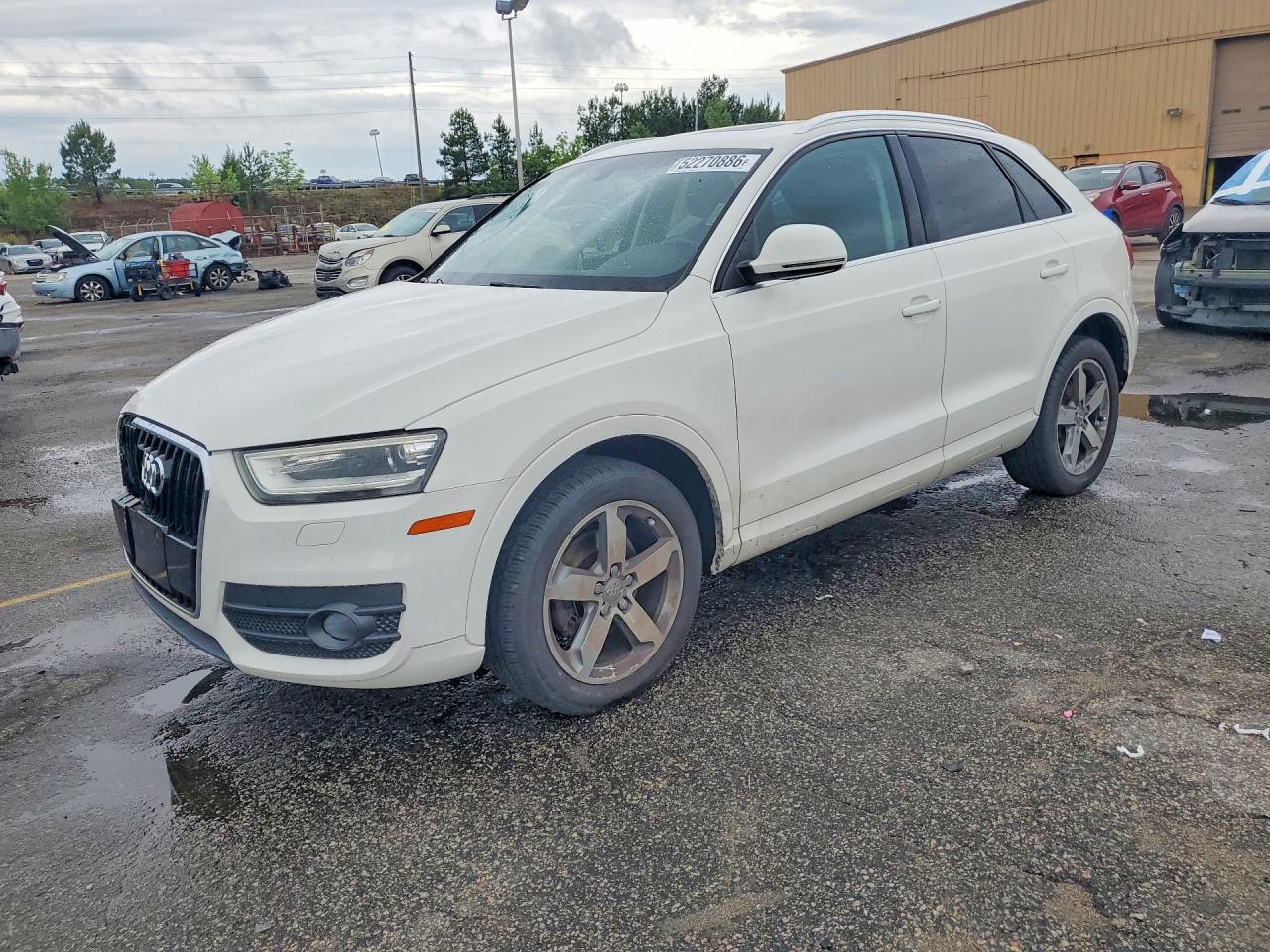 2015 Audi Q3 White vin: WA1EFCFS1FR009626