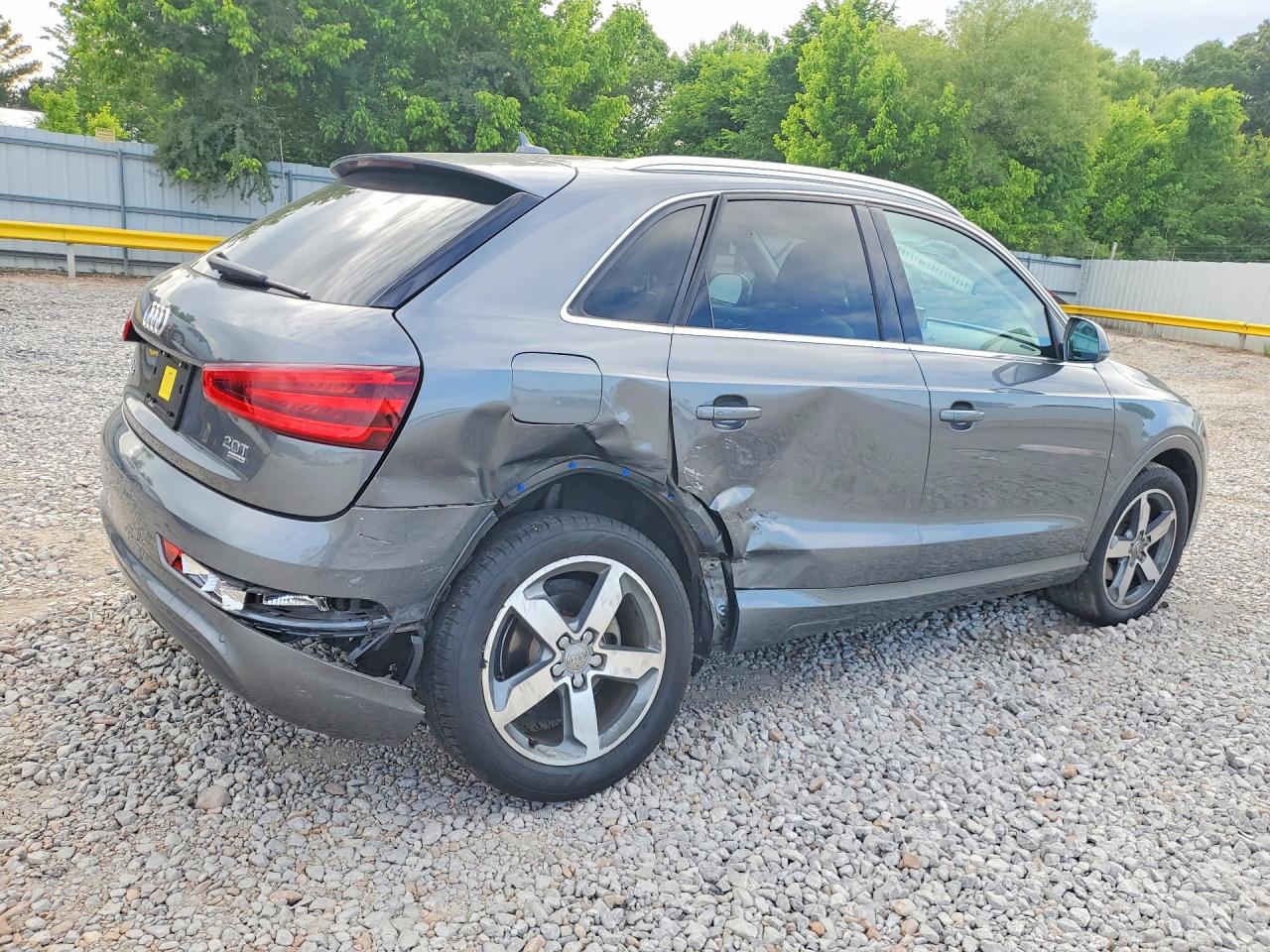 2015 Audi Q3 Premium Plus Gray vin: WA1EFCFS2FR002538