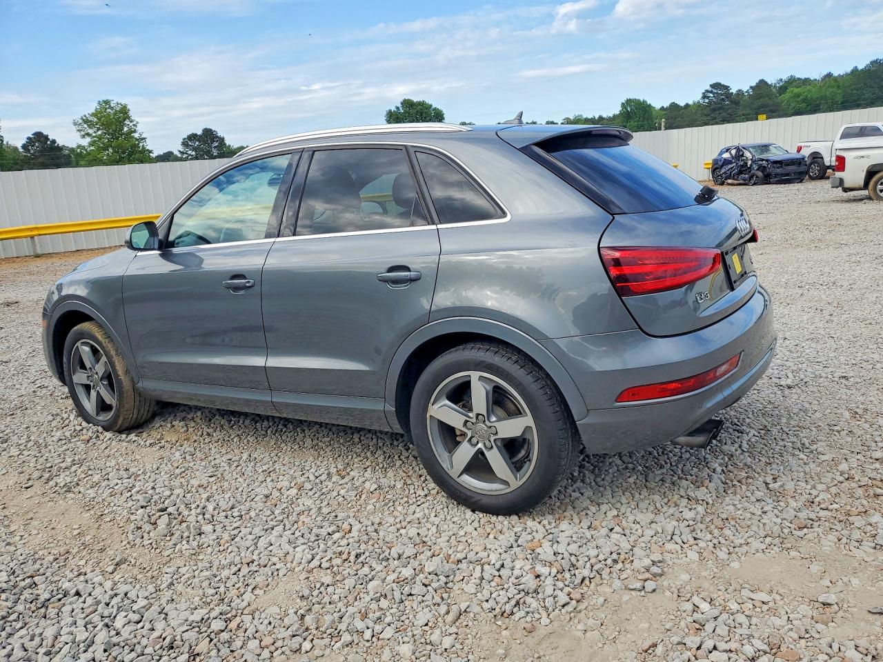 2015 Audi Q3 Premium Plus Gray vin: WA1EFCFS2FR002538