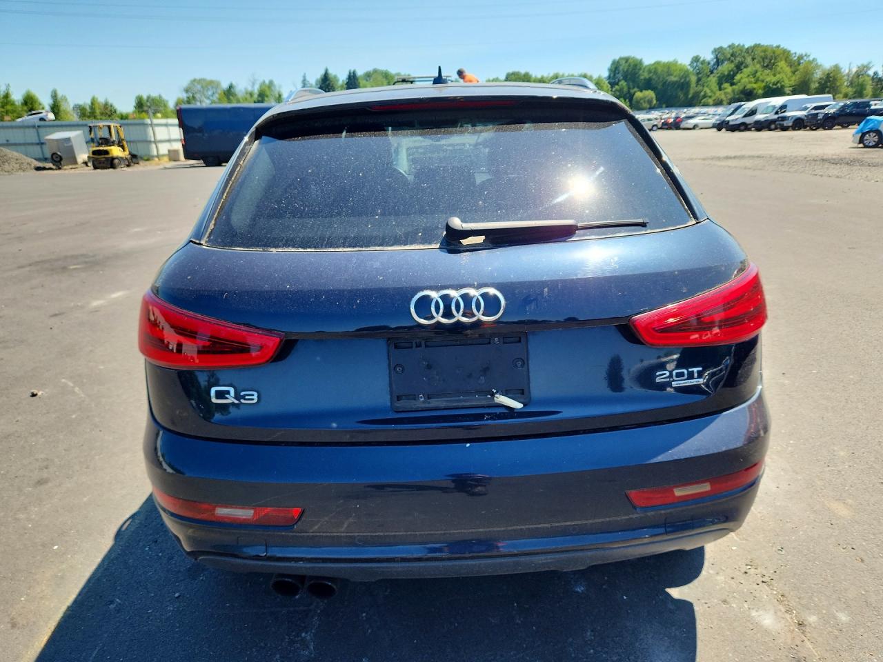 2015 Audi Q3 Premium Plus Gray vin: WA1EFCFS2FR005049
