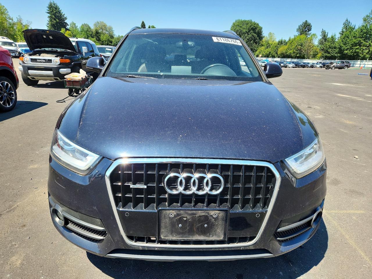 2015 Audi Q3 Premium Plus Gray vin: WA1EFCFS2FR005049