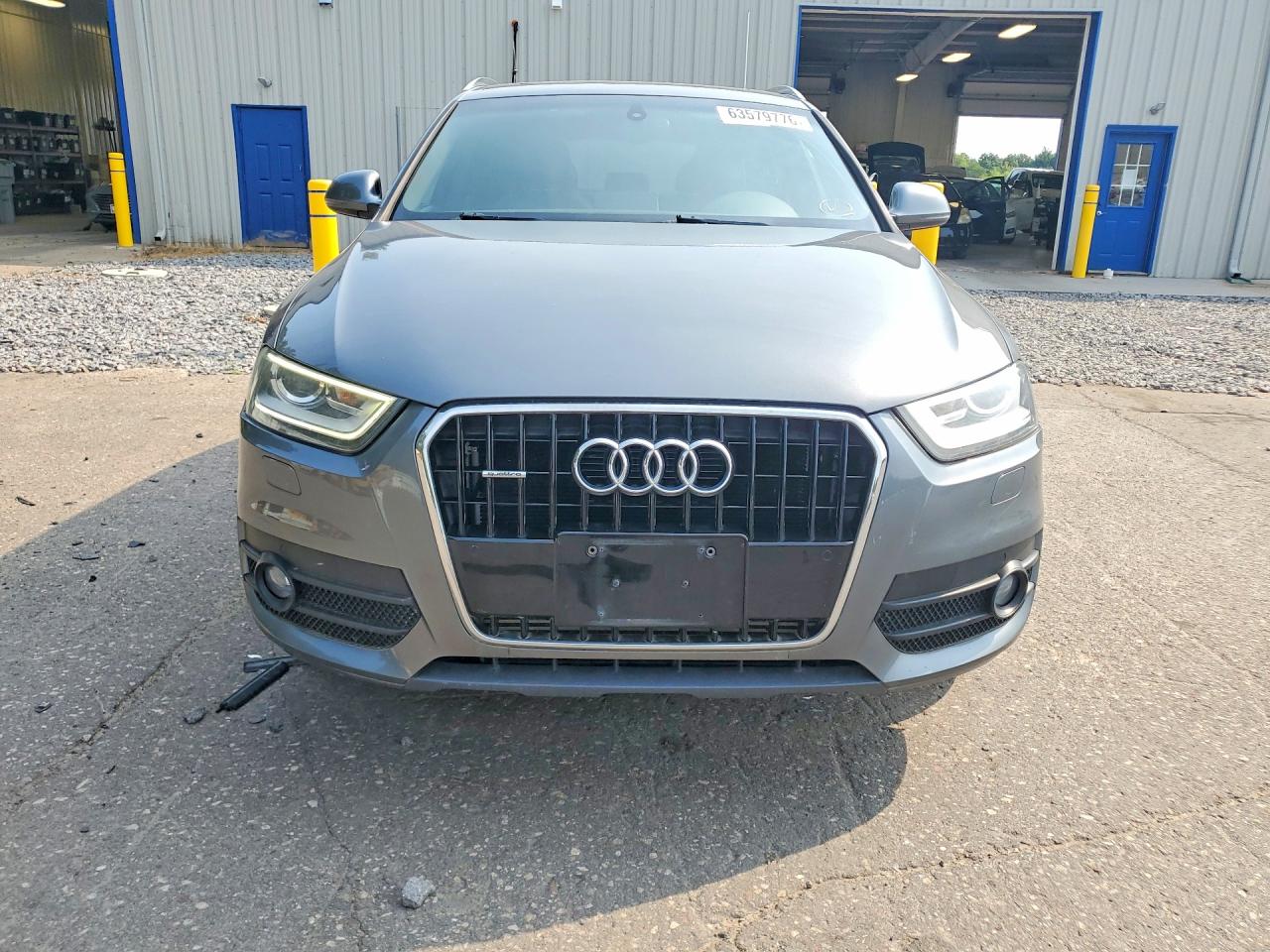 2015 Audi Q3 Premium Plus Gray vin: WA1EFCFS2FR010851