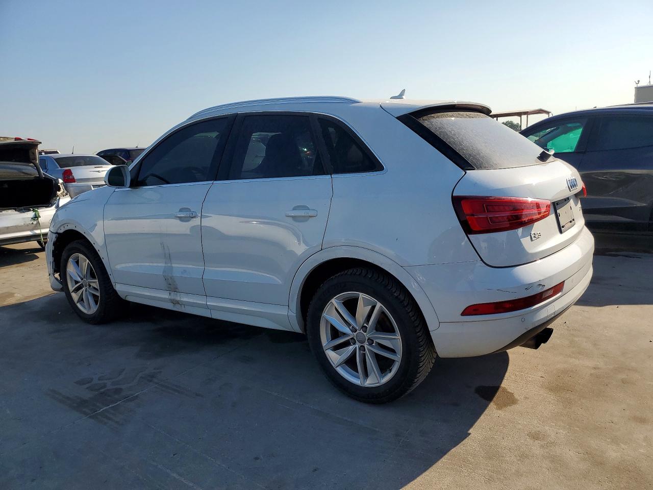 2016 Audi Q3 Premium Plus White vin: WA1EFCFS3GR003618